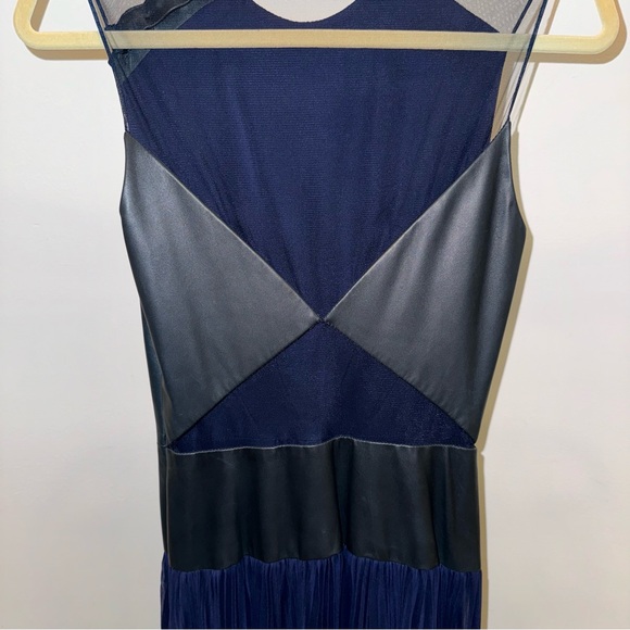 ADEAM NAVY GOWN. NEW. NO SIZE OR SALES TAG - Picture 9 of 15